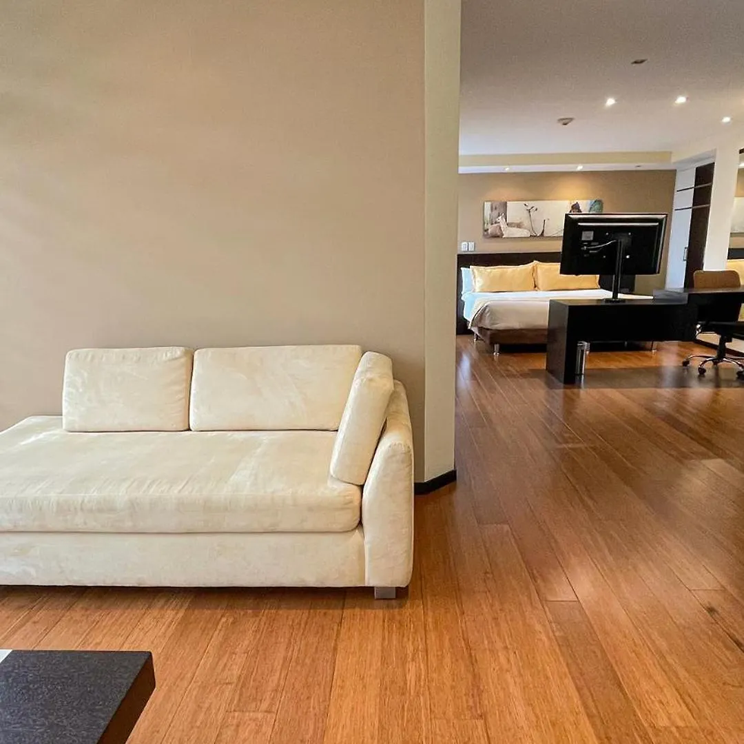 Mercure Alameda Quito 5*,  Ecuador
