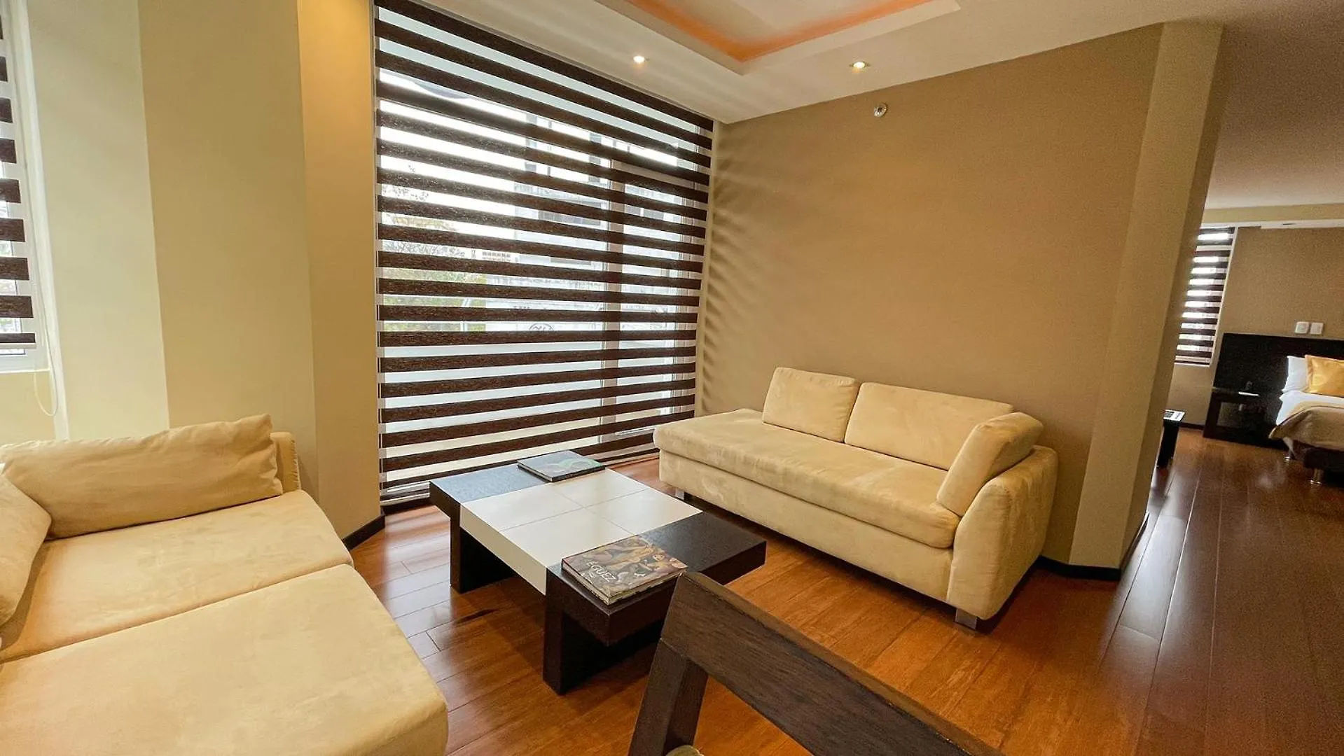 Mercure Alameda Quito 5*,