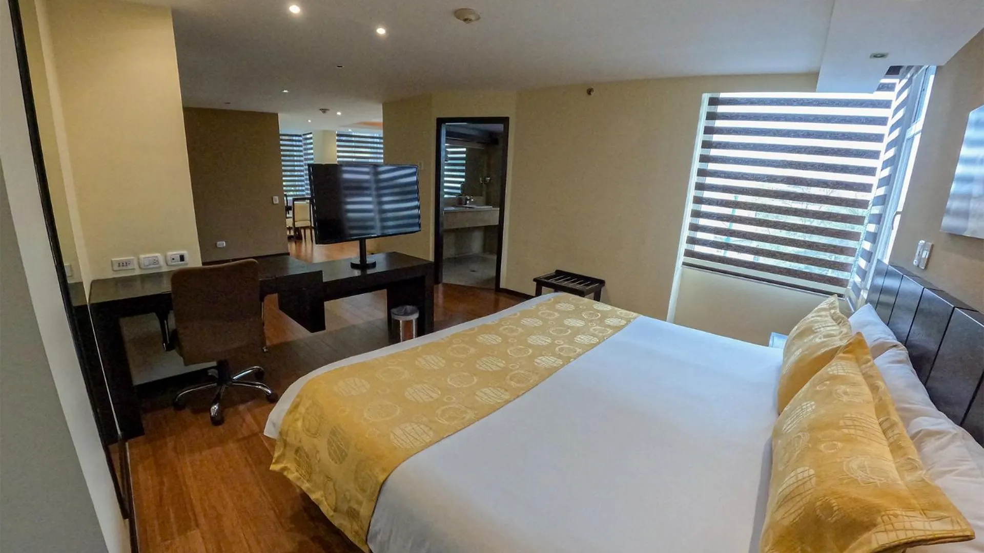 Mercure Alameda Quito Hotel