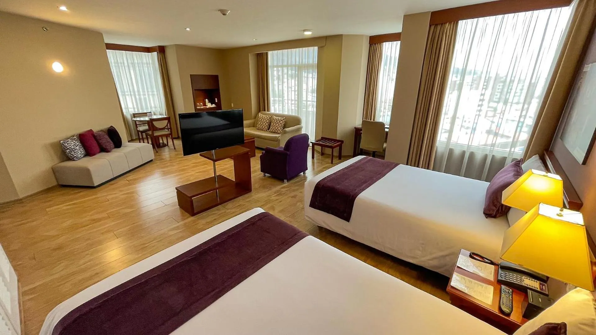 ***** Hotel Mercure Alameda Quito Ecuador
