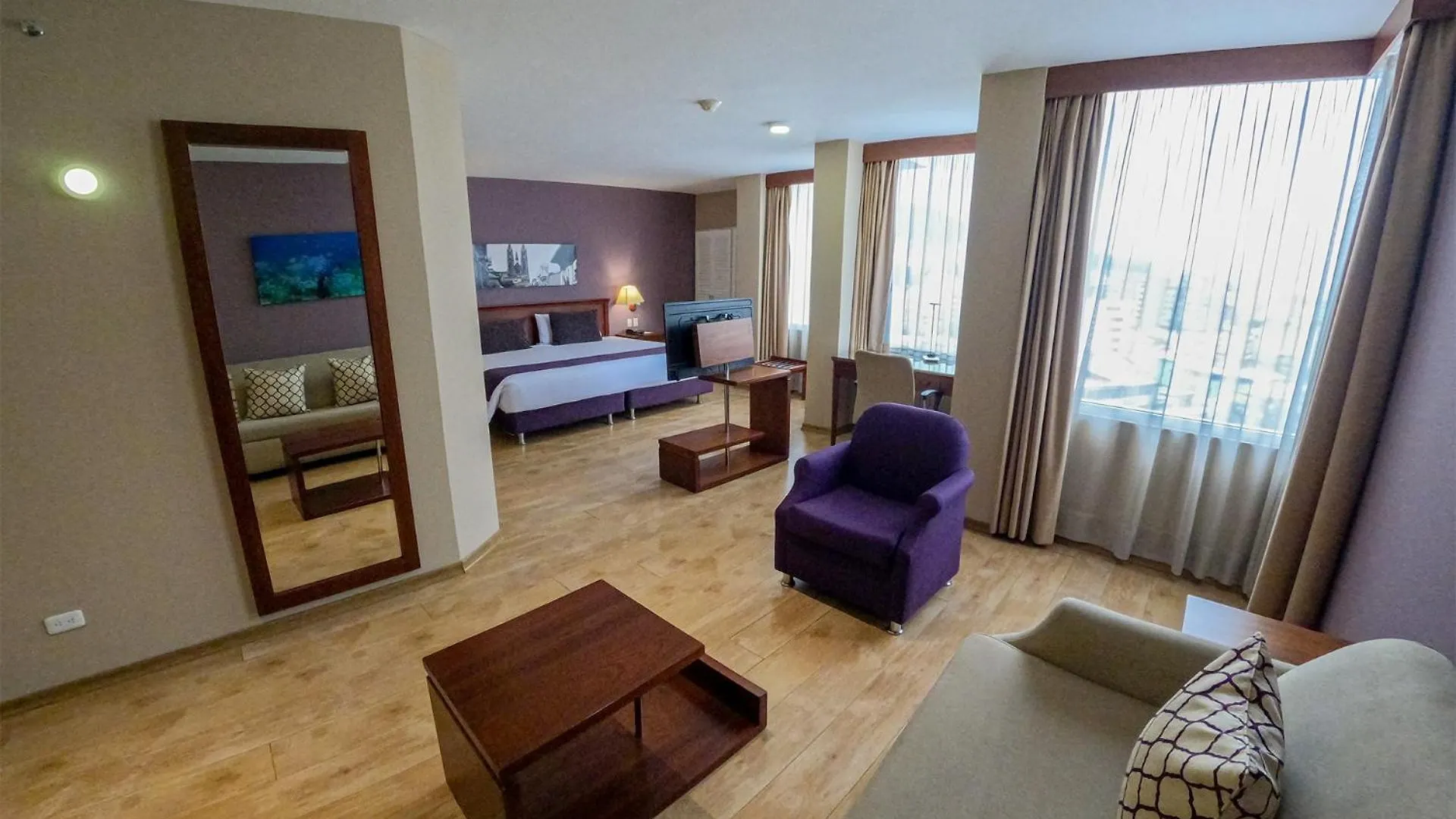 Hotel Mercure Alameda Quito